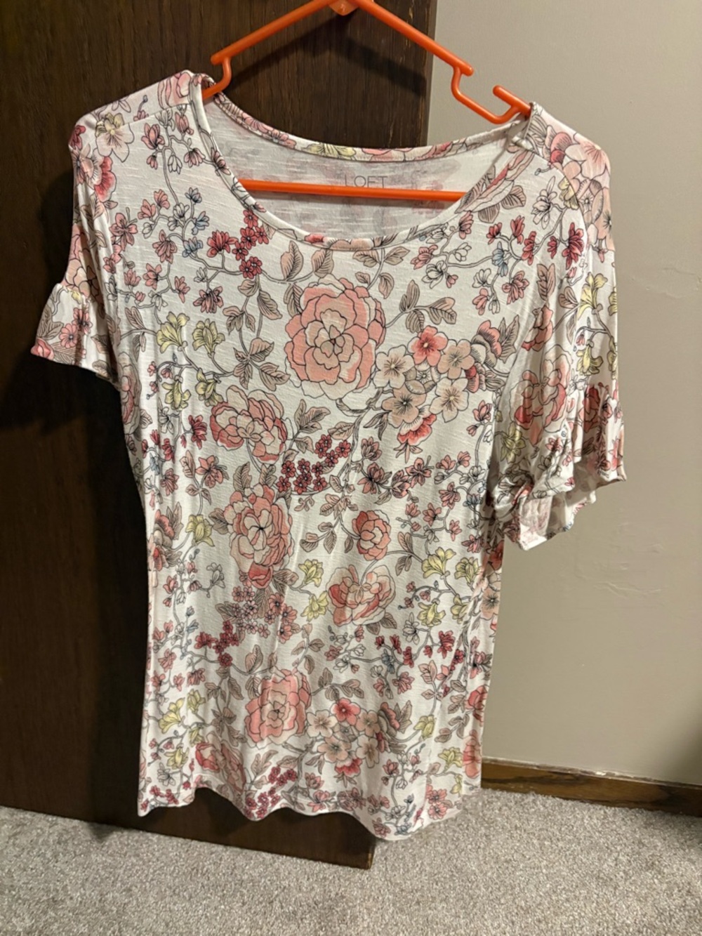 LOFT White Floral Scoop Neck Short Sleeve Tee with Pink Accents